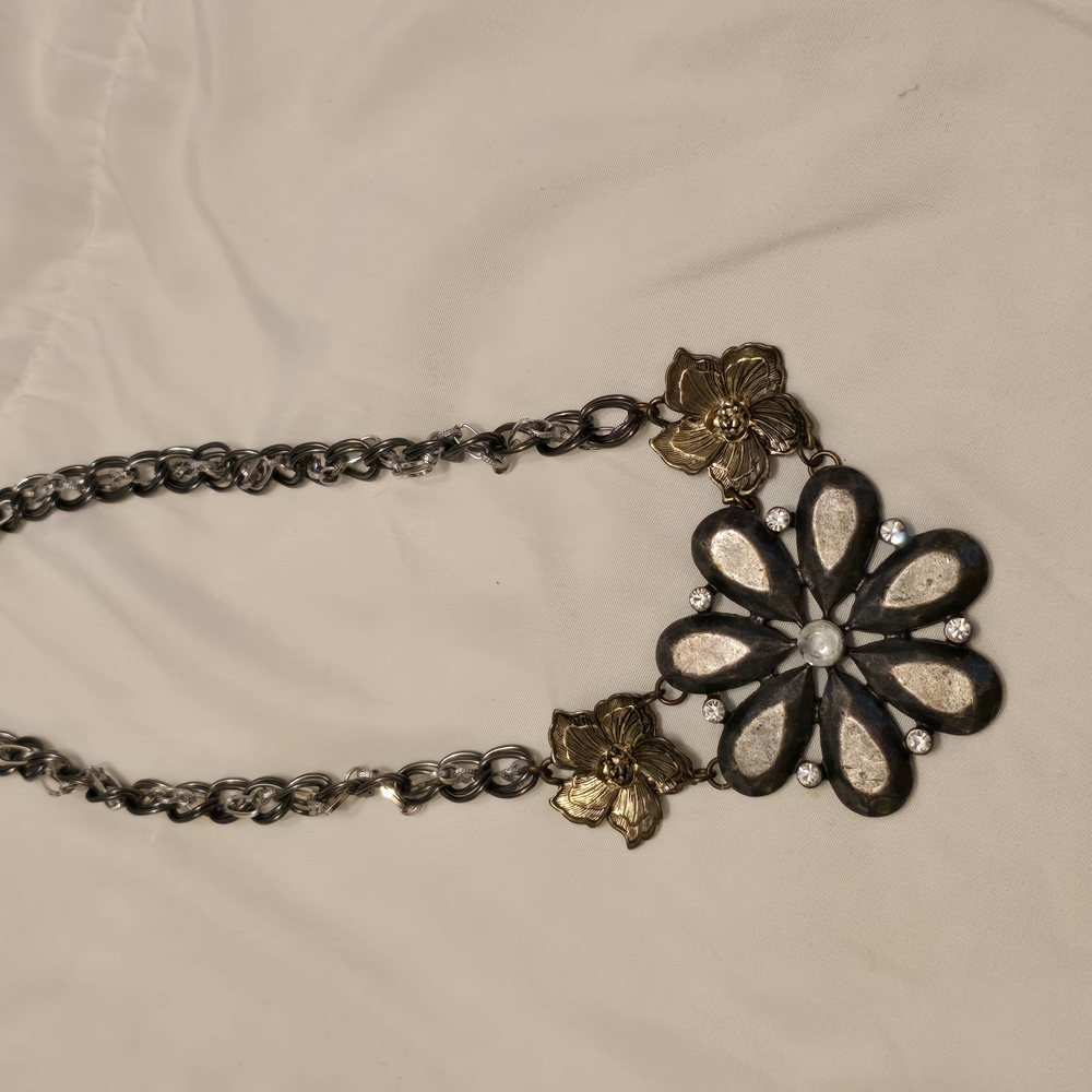 Floral Silver and Gold Necklace